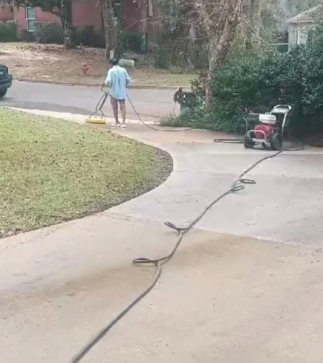 Screenshot_20250208_155852_Gallery-1